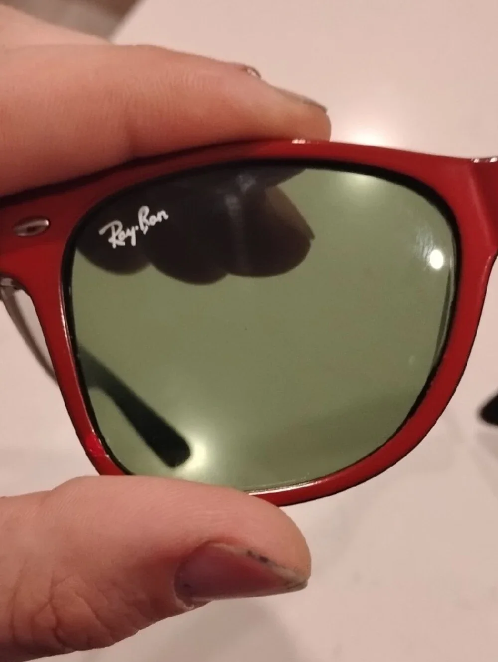 Ray-Ban Wayfarer Red Frame Sunglasses with Green Lenses